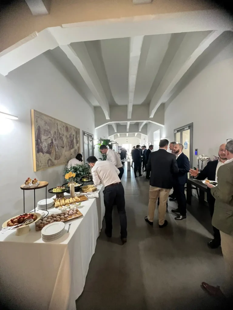 6696de8c-a5ec-4097-bbb6-3dc78ee9f4a0