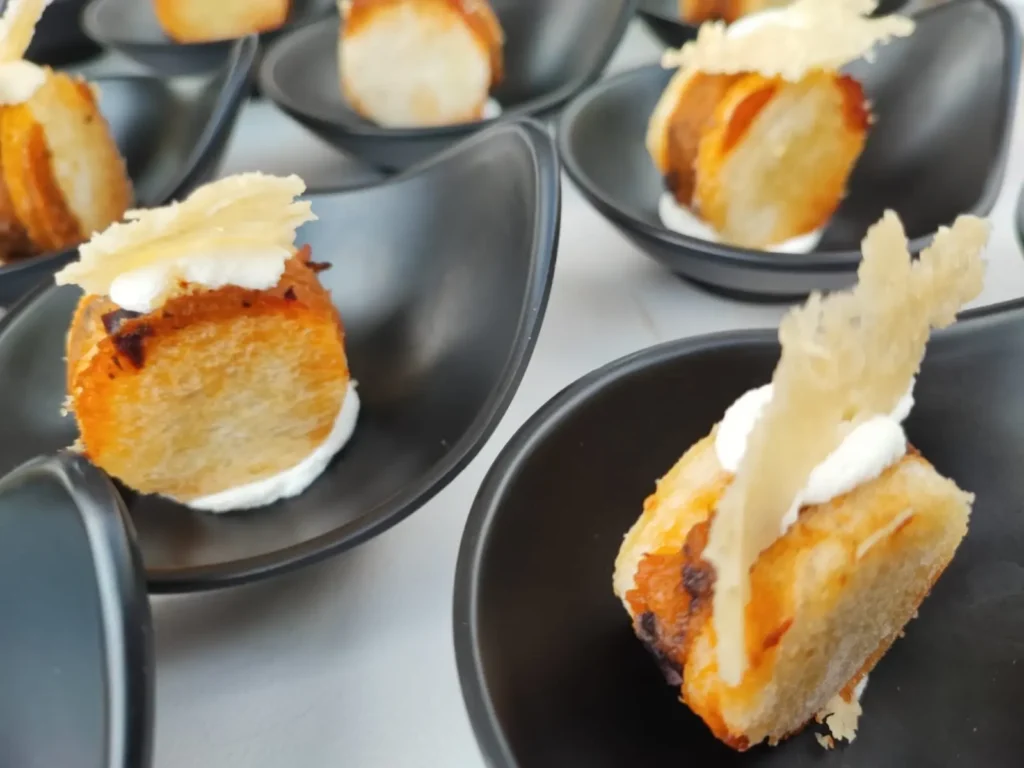 db82ae98-d2c4-4d0d-a5b3-12afd9373067